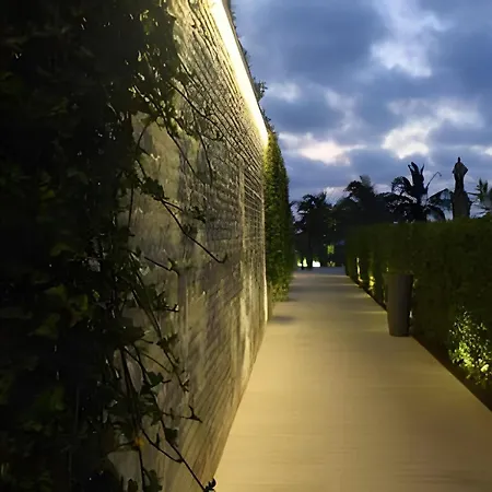 Acceso A La Playa Morros Manzanillo